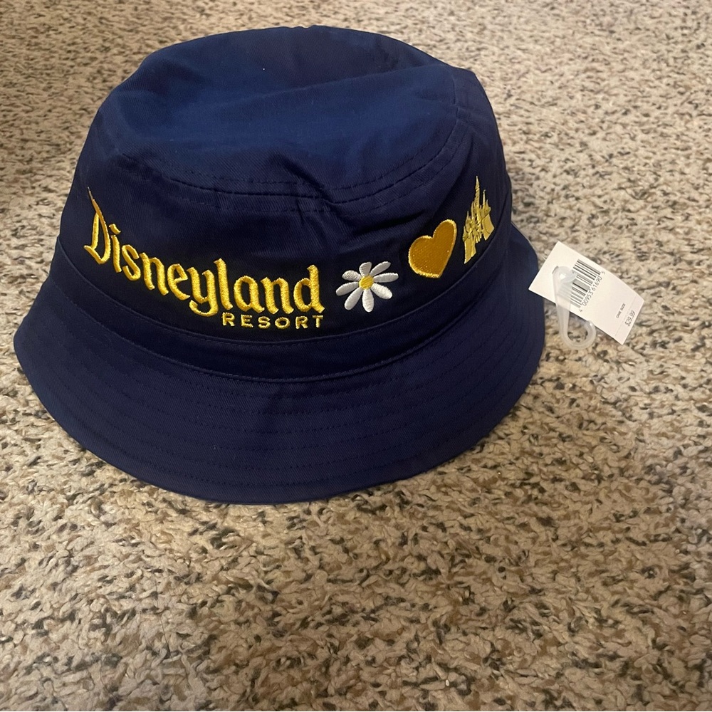 Disneyland Resort Daisy Heart and Castle Bucket Hat